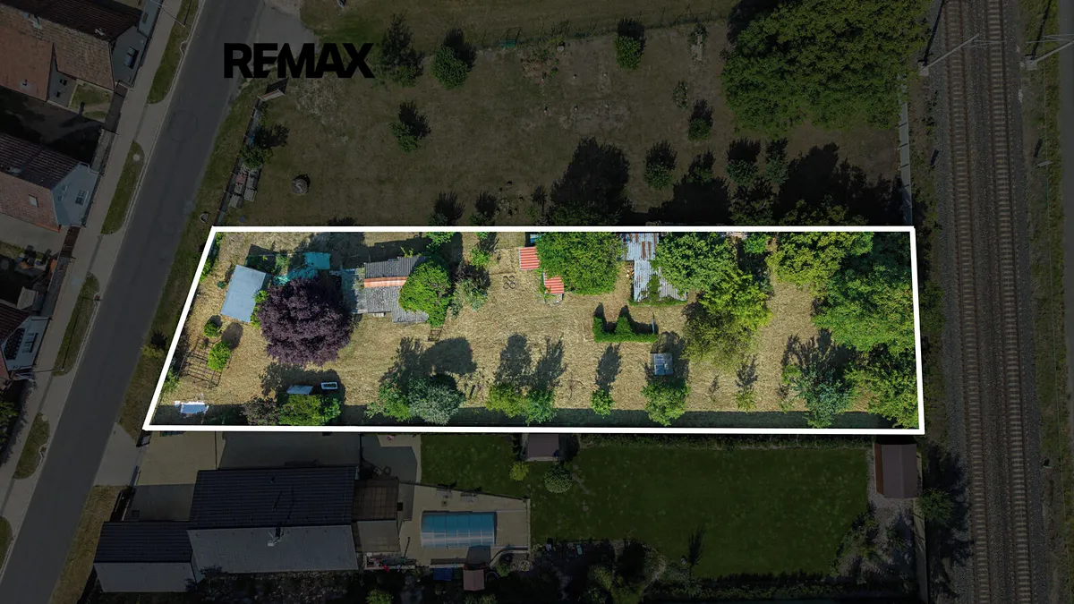 Prodej stavebního pozemku 1422 m²